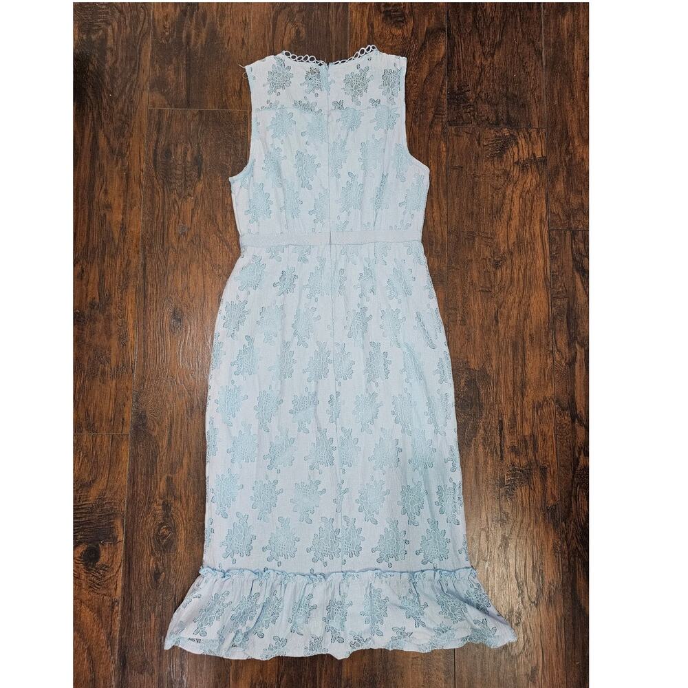 Miami Dress Size Medium Light Blue Lace Midi